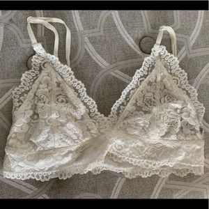 Aritzia talula bralette